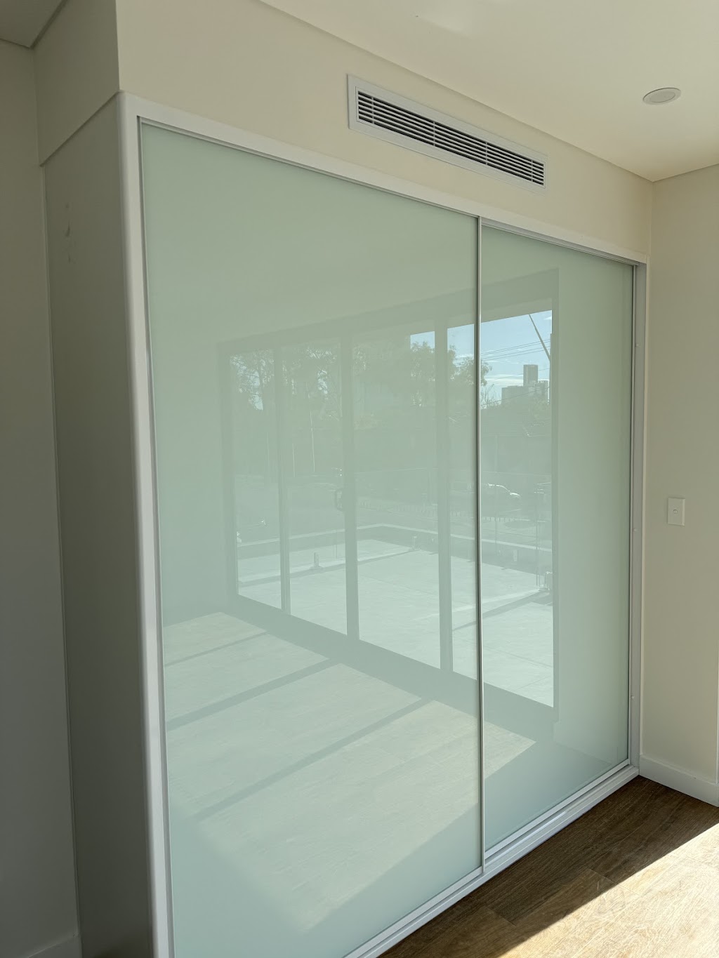 United Worths | 25 Bullecourt Ave, Milperra NSW 2214, Australia | Phone: 0466 986 669