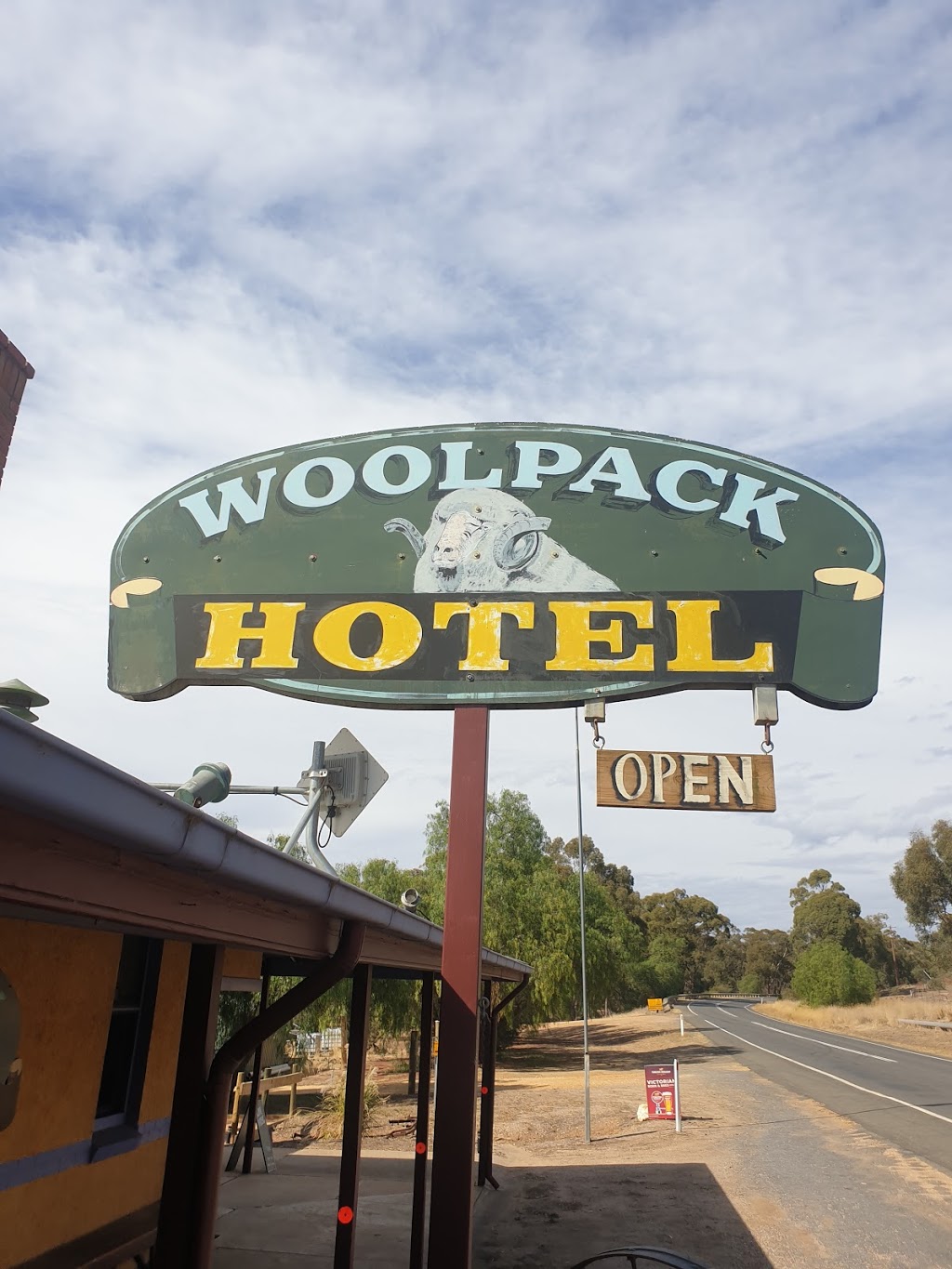 Woolpack Hotel St Arnaud | lodging | 374 Sunraysia Hwy, St Arnaud VIC 3478, Australia | 0431560758 OR +61 431 560 758