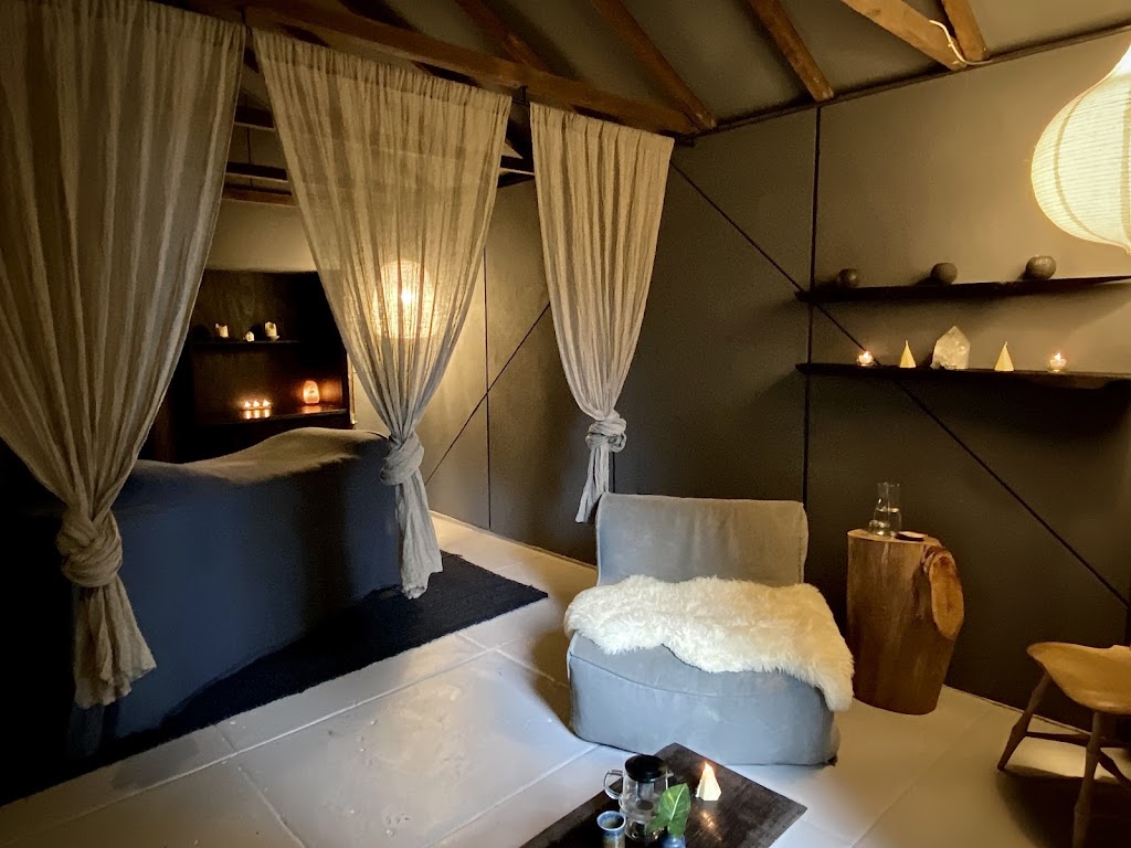 Rohani Binti | 2B Deacon St, Bangalow NSW 2479, Australia | Phone: 0407 579 357