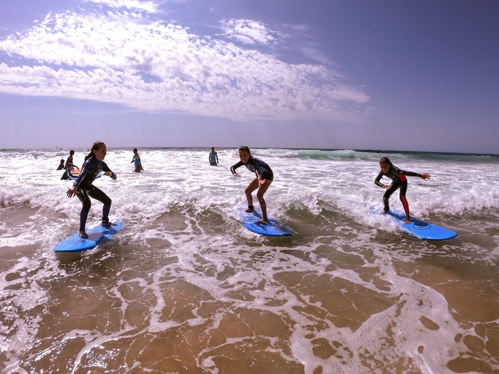 Newcastle Surf School | Lot 1 Nobbys Rd Parking, Nobbys Beach NSW 2290, Australia | Phone: 0405 500 469