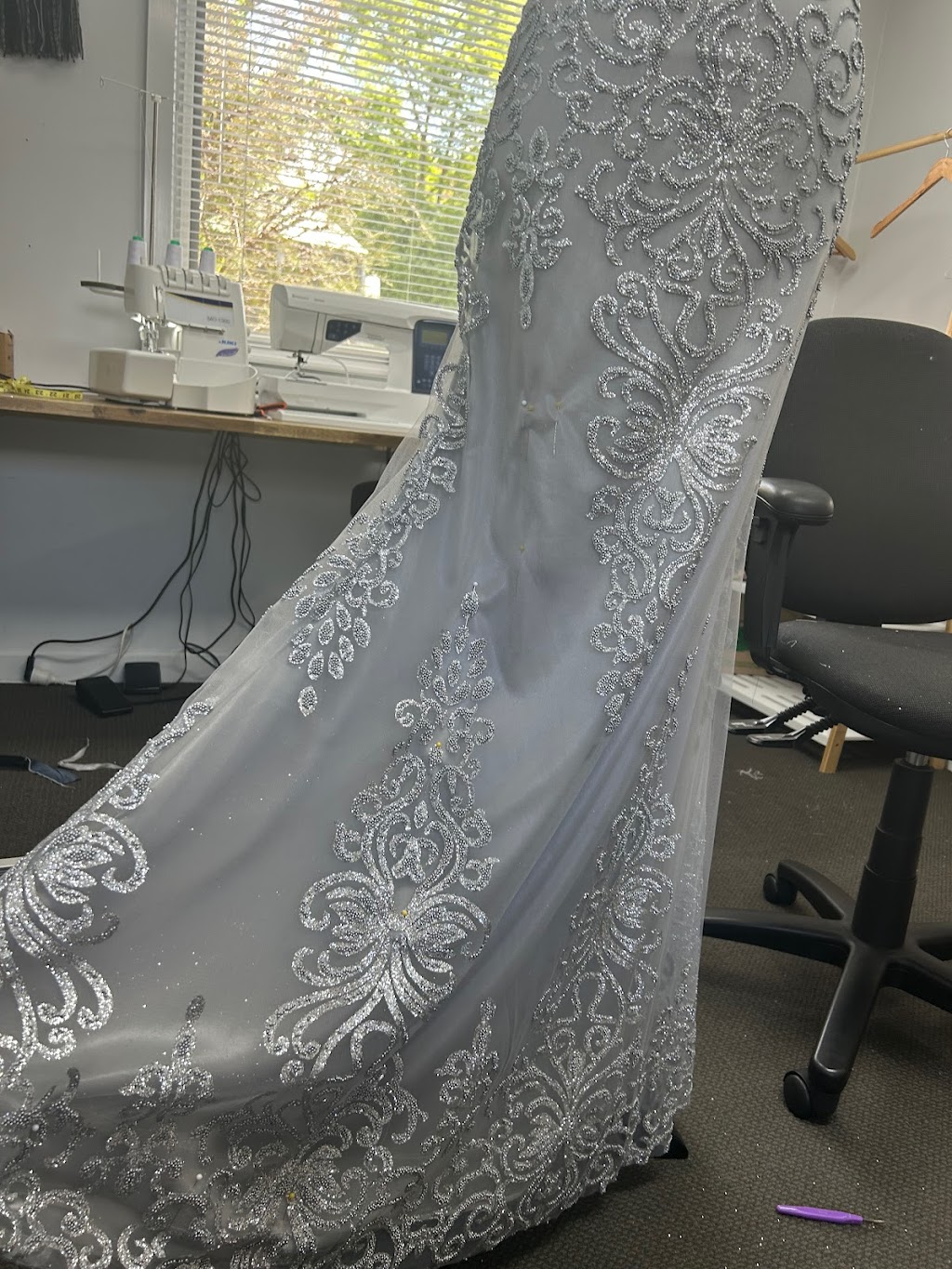 Valley Seamstress | 9 Ranelagh St, Ranelagh TAS 7109, Australia | Phone: 0401 690 786