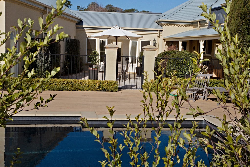 Lolomas at White Rock | lodging | 90 Blue Ridge Dr, White Rock NSW 2795, Australia | 0428690113 OR +61 428 690 113