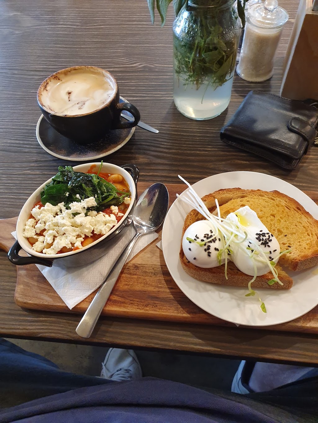 Wolf on Murray | 1 Murray St, Wonthaggi VIC 3995, Australia | Phone: 0434 431 853