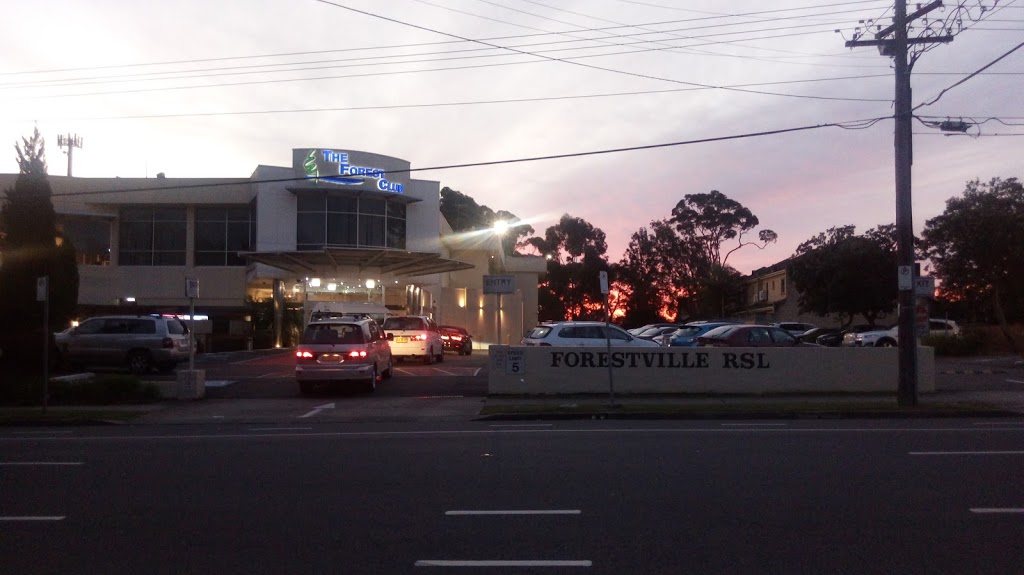 Forestville RSL Club | restaurant | 22 Melwood Ave, Forestville NSW 2087, Australia | 0294511011 OR +61 2 9451 1011