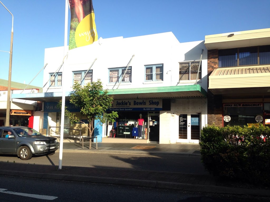 Jackies Bowls Shop | 66 The Entrance Rd, The Entrance NSW 2261, Australia | Phone: (02) 4333 5589