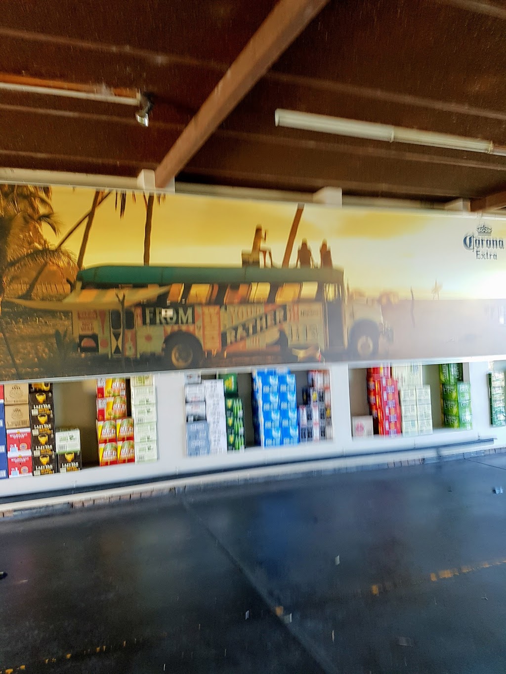 Husky Drive-in Bottle Shop | 42 Owen St, Huskisson NSW 2540, Australia | Phone: (02) 4441 5341