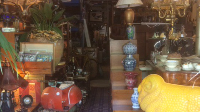 Black Antiques | home goods store | 186 Bathurst Rd, Katoomba NSW 2780, Australia | 0247824619 OR +61 2 4782 4619