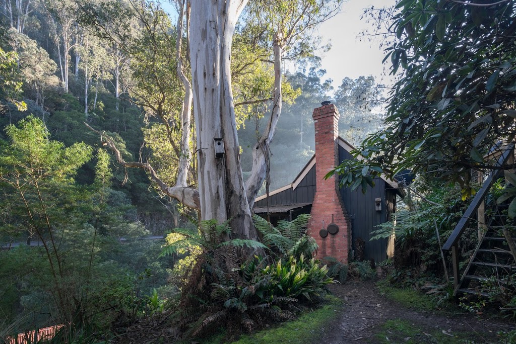 Stringers Cottage | 20a, Old Coach Road, Walhalla VIC 3825, Australia | Phone: 0419 732 427