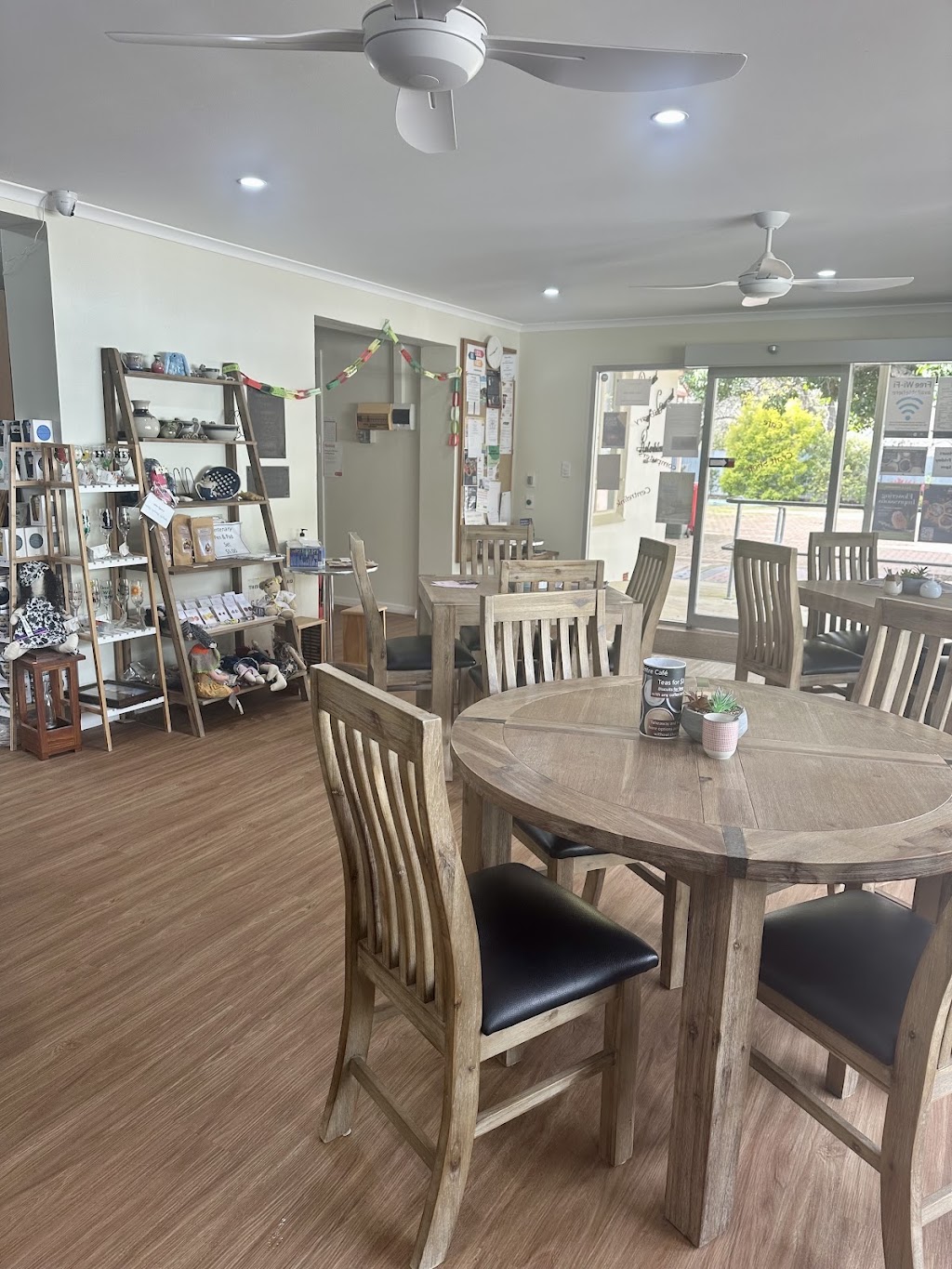 Robertstown War Memorial Community Centre | 7 Commercial St, Robertstown SA 5381, Australia | Phone: (08) 8581 7209