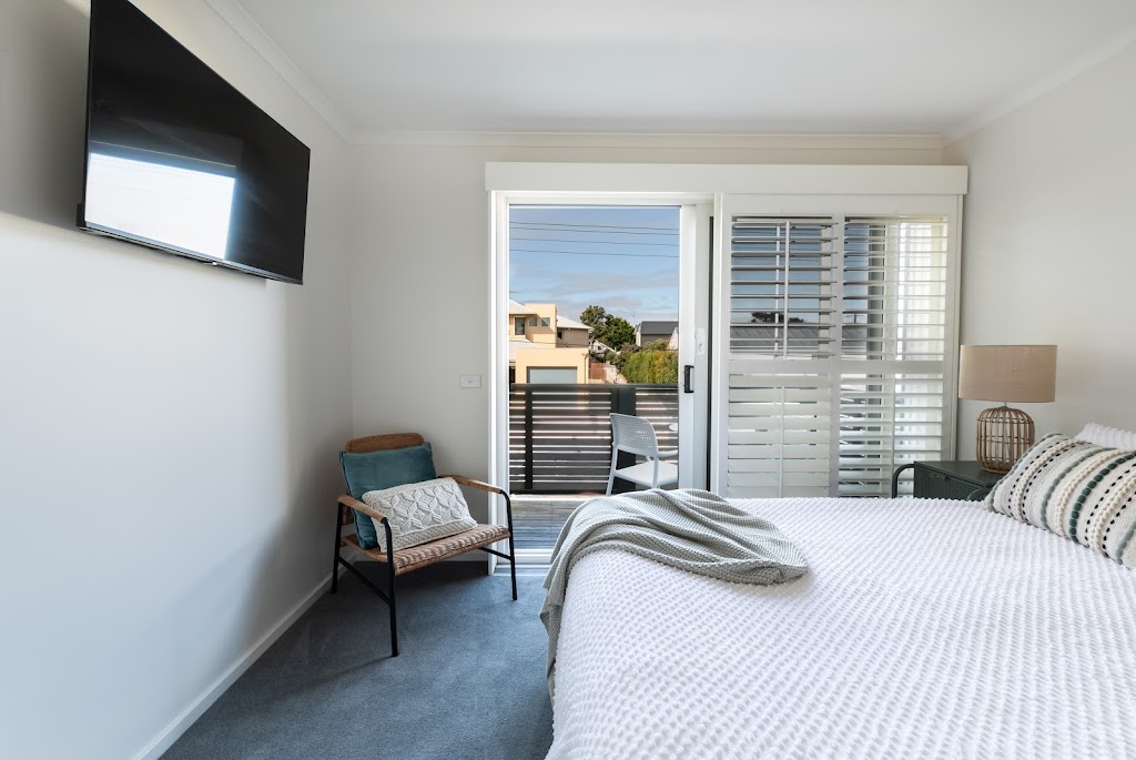 Grandview Beach House | 1B Grandview Parade, Barwon Heads VIC 3227, Australia | Phone: 0976 368 5008