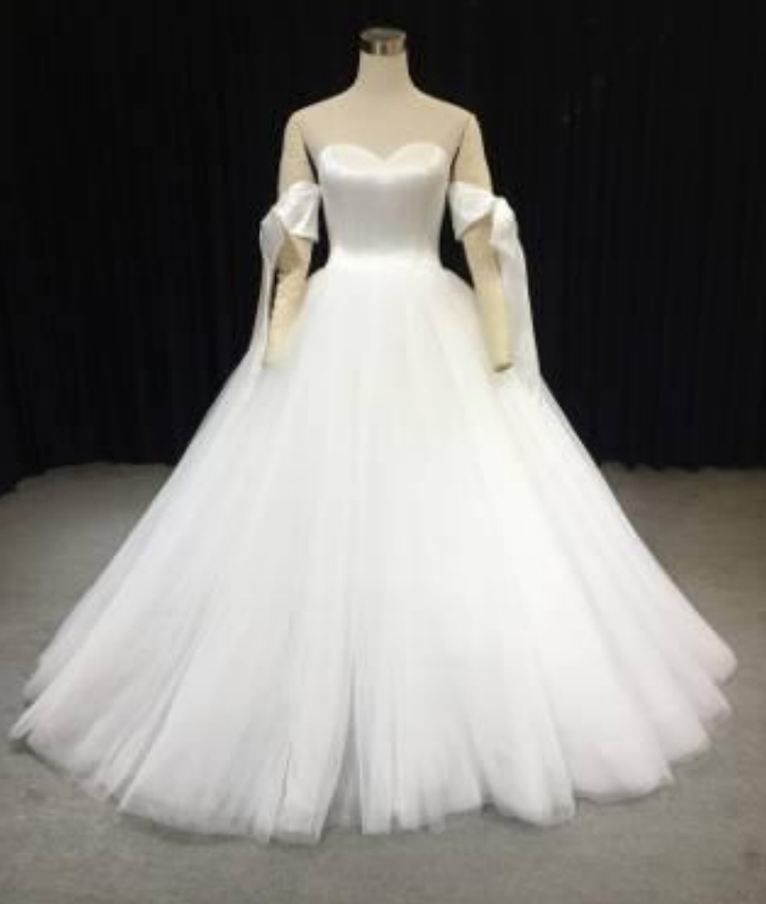 Josephines Bridals | 44 Hewitt St, Colyton NSW 2760, Australia | Phone: 0423 663 670