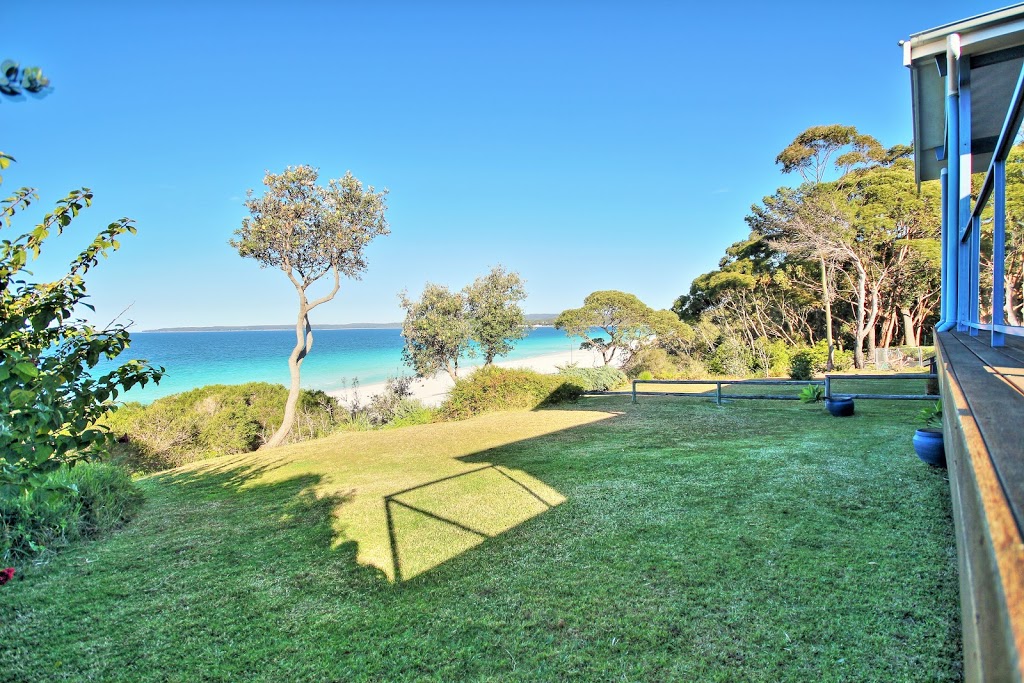 Azzurra Hyams Beach House | lodging | 88 Cyrus St, Hyams Beach NSW 2540, Australia | 0402214079 OR +61 402 214 079