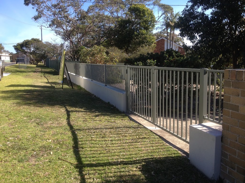 carlsons southside fencing | 96 Scarborough St, Bundeena NSW 2230, Australia | Phone: 0417 464 033