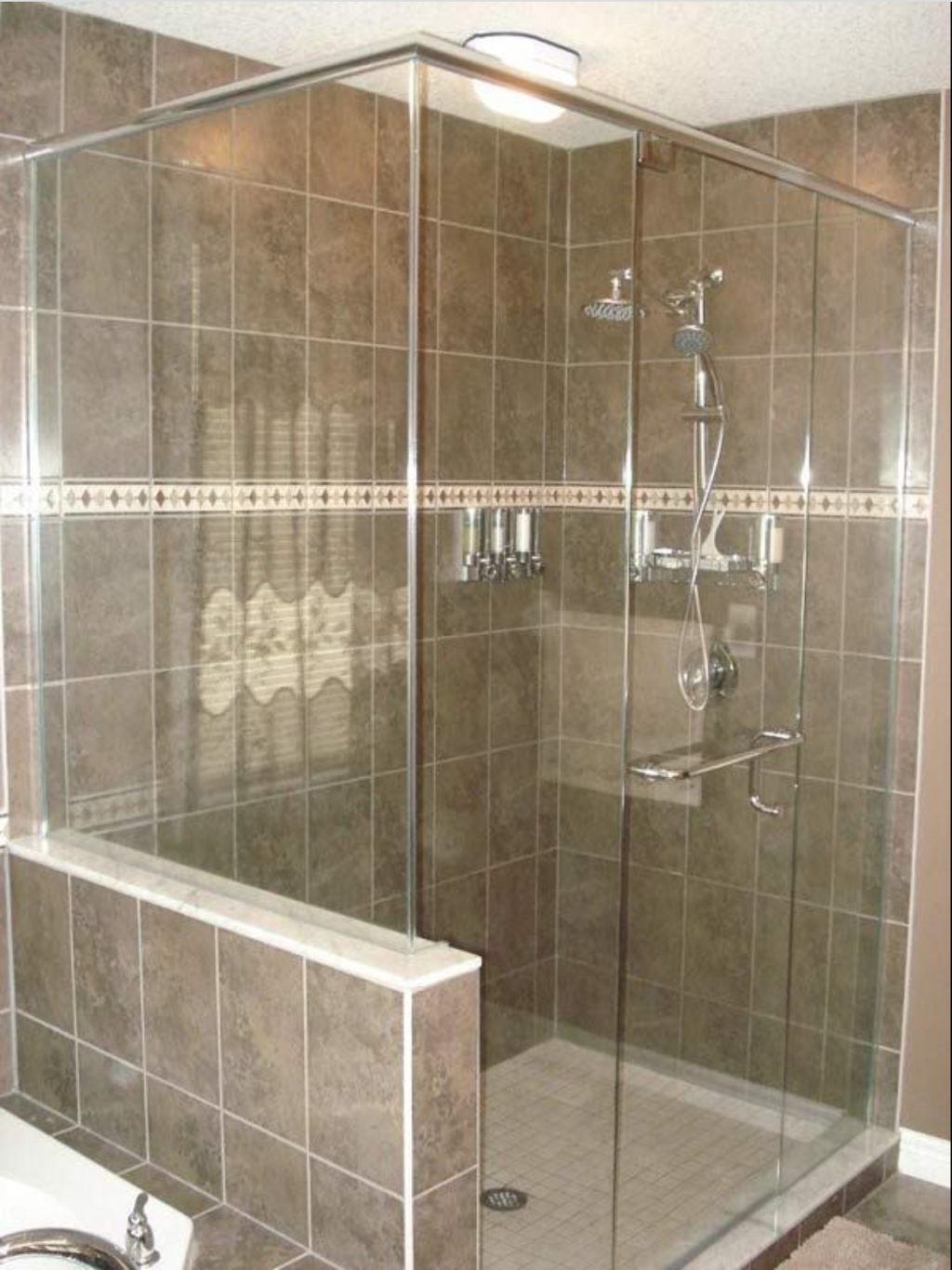 Wollongong Shower Screens | store | 18 Benjamin Rd, Mount Kembla NSW 2526, Australia | 0250223949 OR +61 2 5022 3949