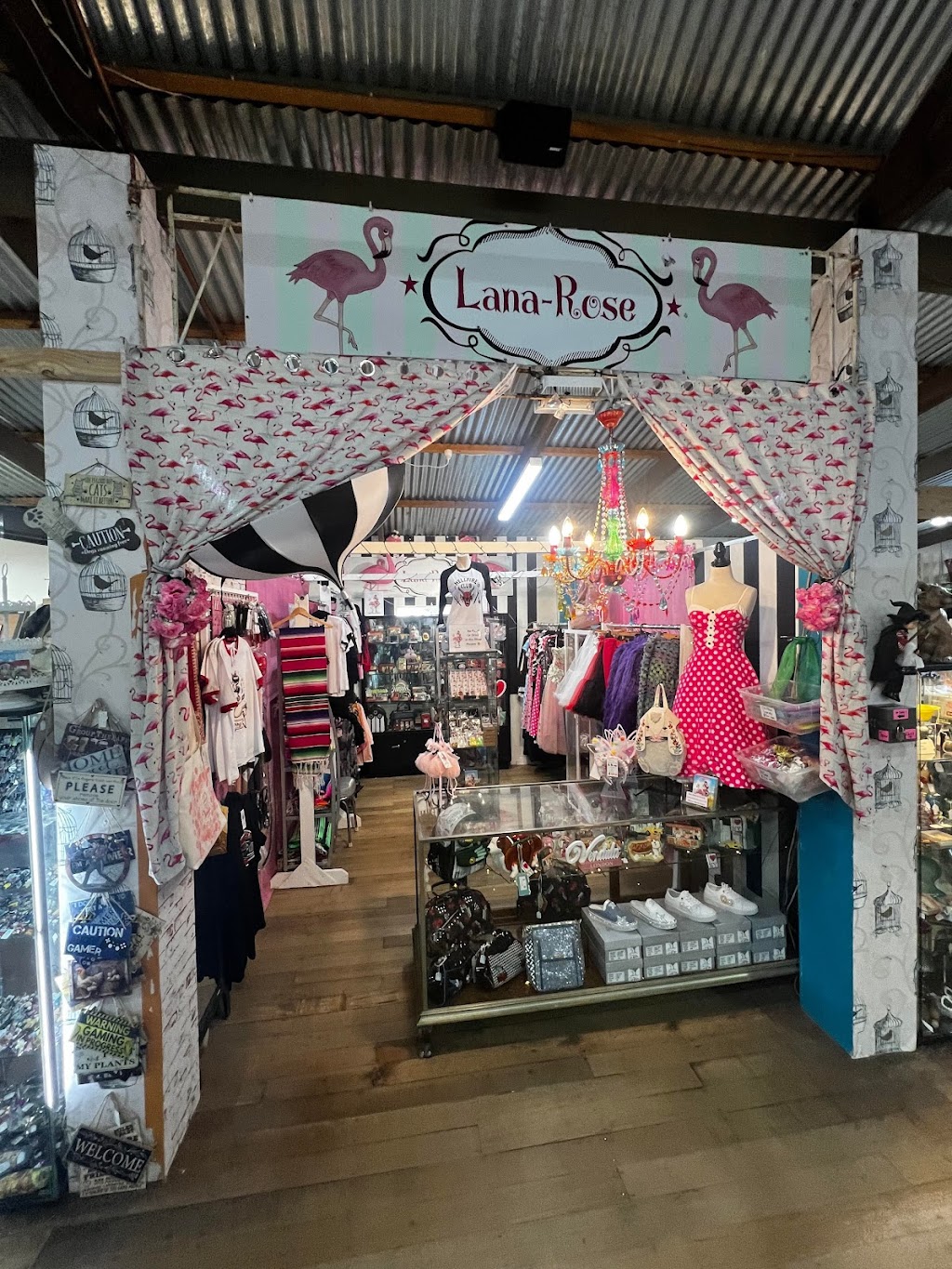 Lana-Rose | M8, Shop 3241/9367b National Highway, Warrenheip VIC 3352, Australia | Phone: 0438 003 512