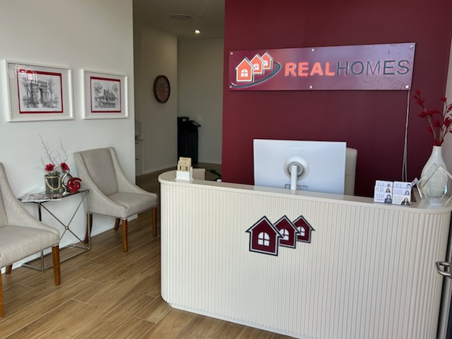 Real Homes Realty | 90 Glenmore Ridge Dr, Glenmore Park NSW 2745, Australia | Phone: (02) 4726 2681