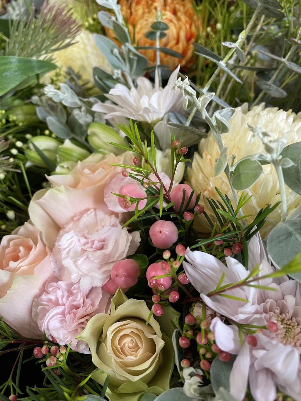 Ellamore Flowers | 36 Springton Rd, Williamstown SA 5351, Australia | Phone: 0423 551 021