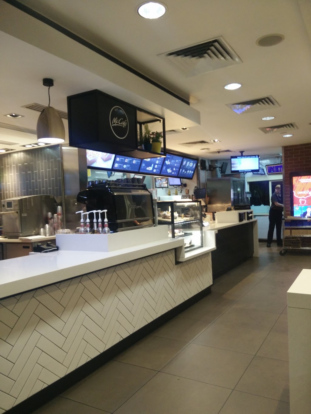 McDonalds Ascot | Cnr Great Eastern Highway &, Lyall St, Ascot WA 6104, Australia | Phone: (08) 9478 3480