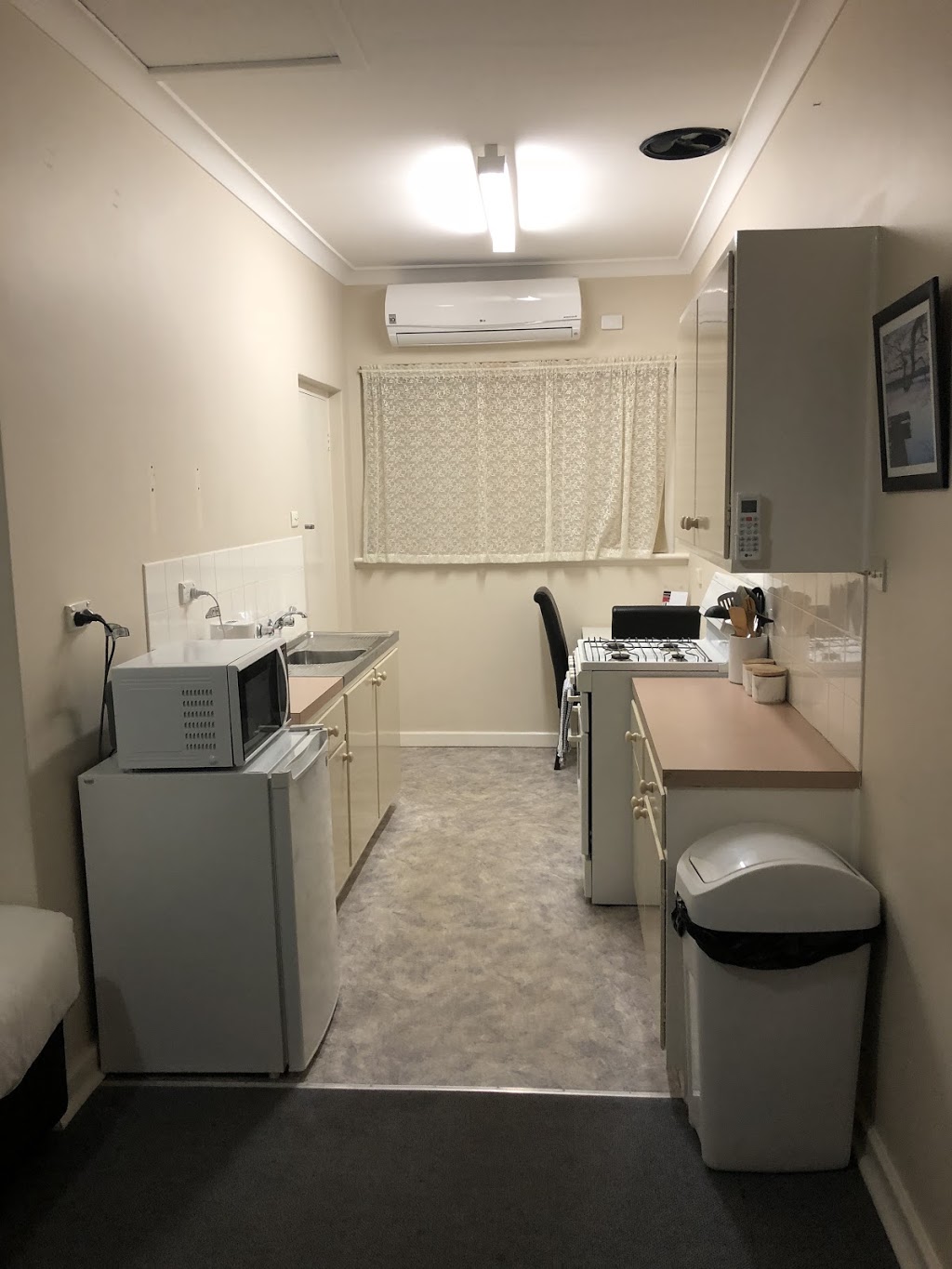 Port Pirie Accommodation & Apartments | 360 Senate Rd, Risdon Park SA 5540, Australia | Phone: 0459 040 390