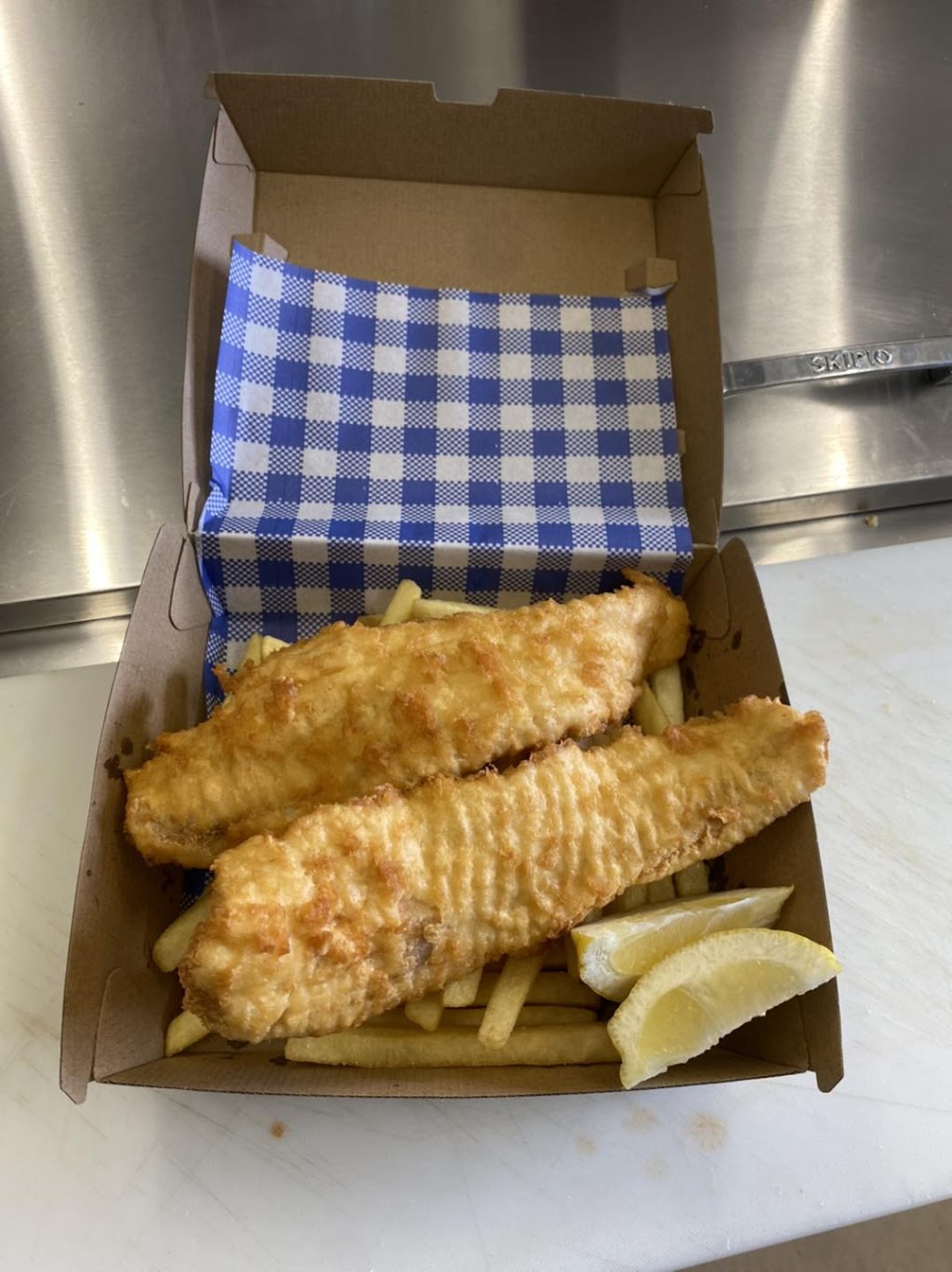 Port Albert Fresh Seafoods | 40 Wharf St, Port Albert VIC 3971, Australia | Phone: 0498 659 005