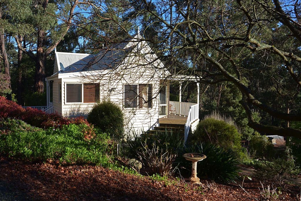 Carramar Cottage Avonsleigh | 86 Stillwells Deviation, Avonsleigh VIC 3782, Australia | Phone: 0422 240 308