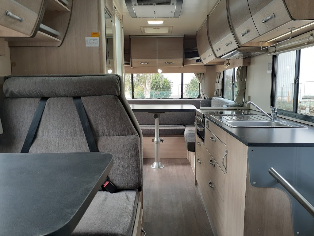RentMe Motorhomes | 11 Nerrina Ct, Karana Downs QLD 4306, Australia | Phone: 0421 585 207