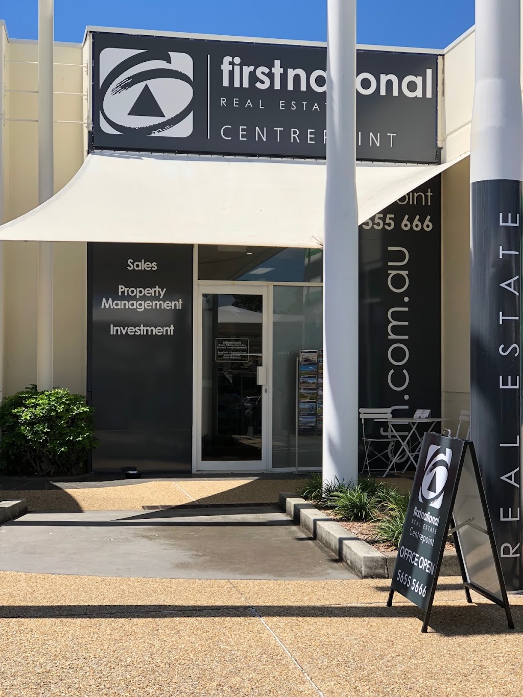 First National Real Estate Centrepoint | real estate agency | Q Super Centre Shop D2B, Cnr Markeri &, Southport Burleigh Rd, Mermaid Waters QLD 4218, Australia | 0756555666 OR +61 7 5655 5666