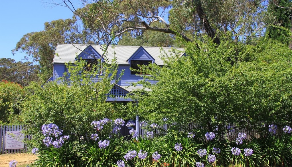 Lavender Manor | lodging | 117 Evans Lookout Rd, Blackheath NSW 2785, Australia | 0412884061 OR +61 412 884 061