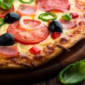 Port Adelaide Pizza House | meal delivery | 307 Commercial Rd, Port Adelaide SA 5015, Australia | 0882405515 OR +61 8 8240 5515