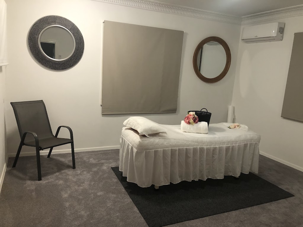 Golden Lotus Spa | 615 Robinson Rd W, Aspley QLD 4034, Australia | Phone: 0450 077 188