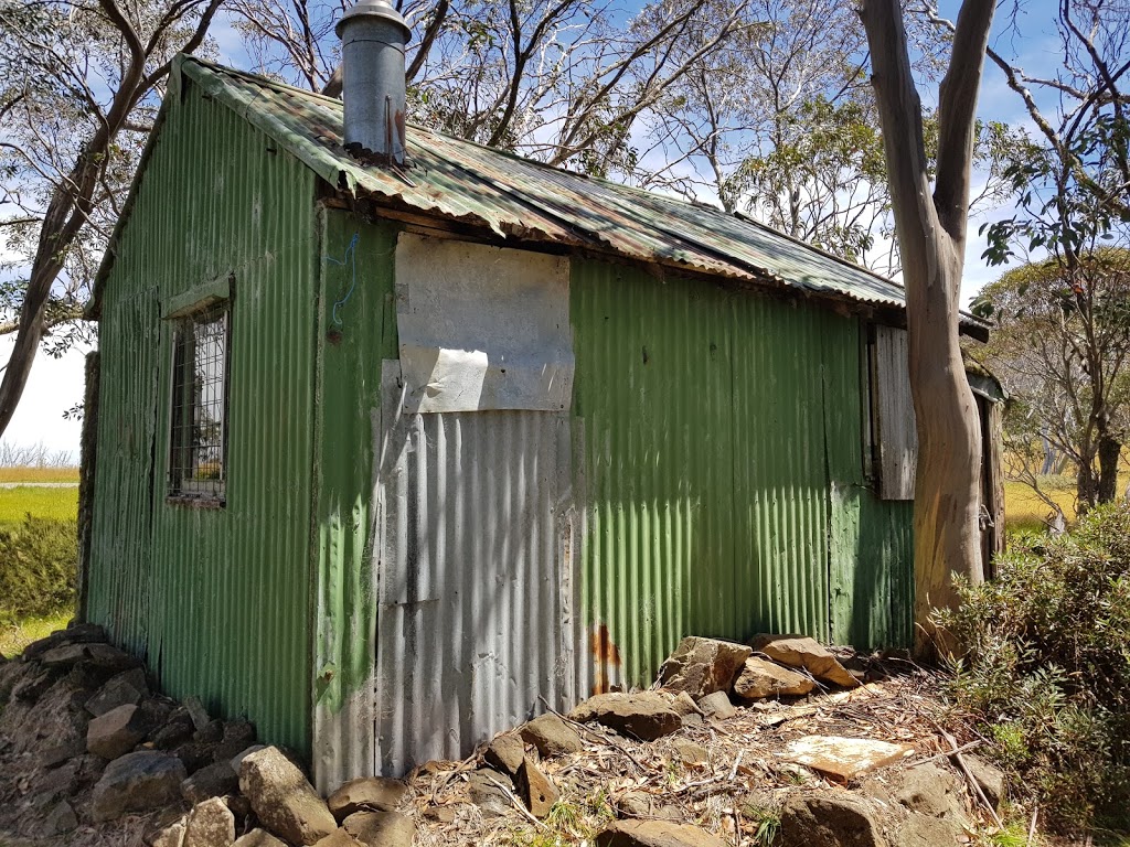 Wire Plain Car Park | Great Alpine Rd, Hotham Heights VIC 3741, Australia