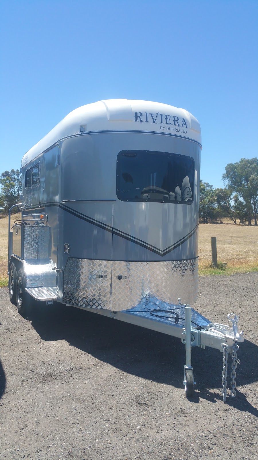 Riviera Horse Floats | store | 48 Country Dr, Oakford WA 6121, Australia | 0437231154 OR +61 437 231 154