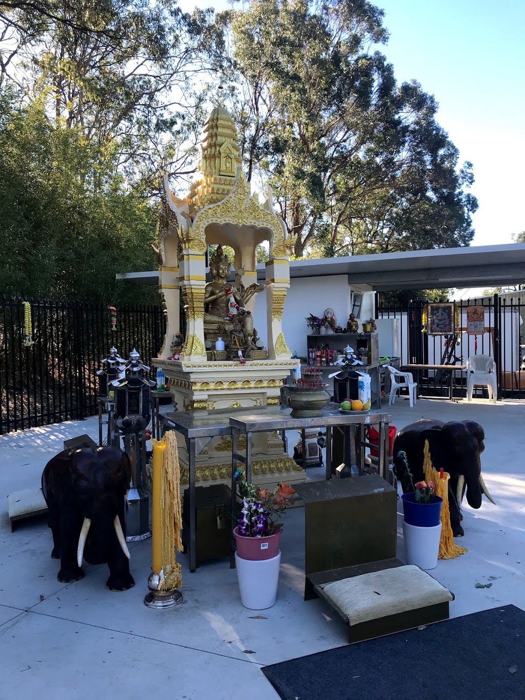 Four Face Buddha ceremony | 2500 Silverdale Rd, Wallacia NSW 2745, Australia | Phone: 0425 138 978