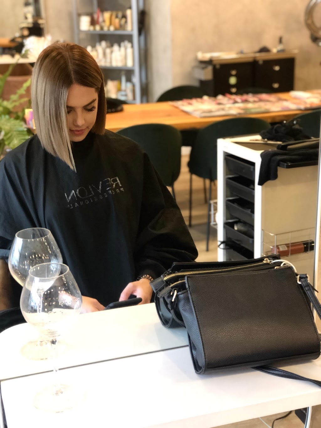 Hair By Lou Bee | hair care | Shop 3 / 56 Carr Street, Entrance, Under Coogee View Apartments, Arden St, Coogee NSW 2034, Australia | 0424916252 OR +61 424 916 252