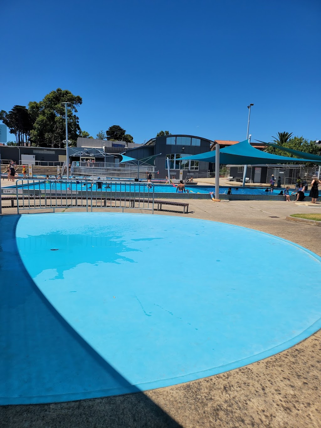 Pascoe Vale Outdoor Pool | point of interest | 7 Prospect St, Pascoe Vale VIC 3044, Australia | 0393541723 OR +61 3 9354 1723