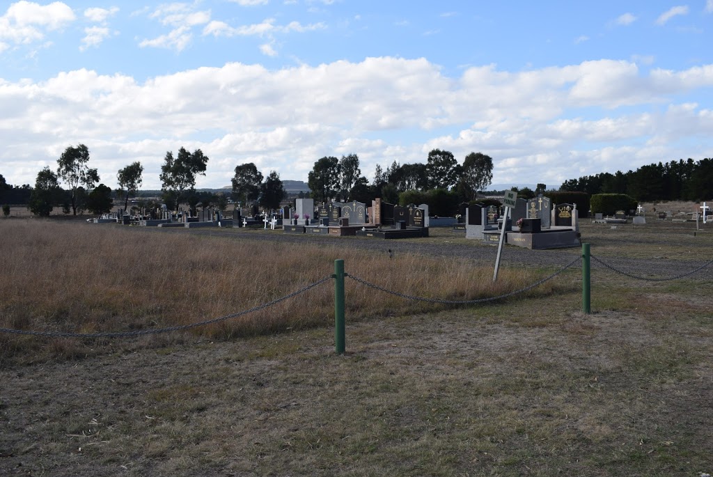 Donnybrook Cemetery | cemetery | Pearson St & Malcom Street, Kalkallo VIC 3064, Australia | 0427882744 OR +61 427 882 744