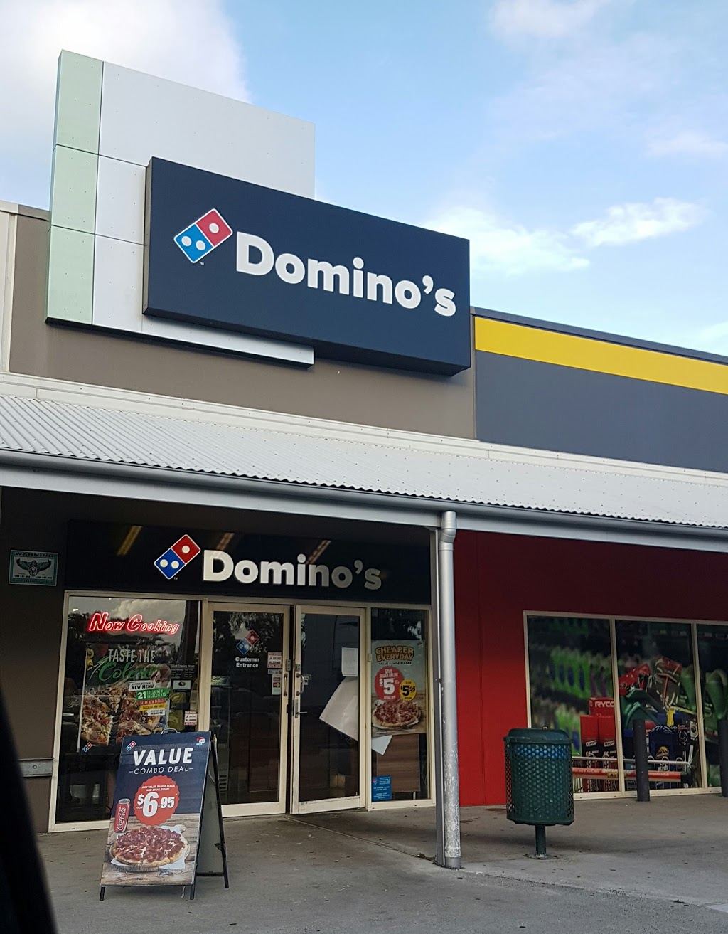 Dominos Pizza Bribie Island | meal takeaway | Bribie Island Shopping Complex, 5-7 Fortune Ave, Bribie Island QLD 4507, Australia | 0734102020 OR +61 7 3410 2020