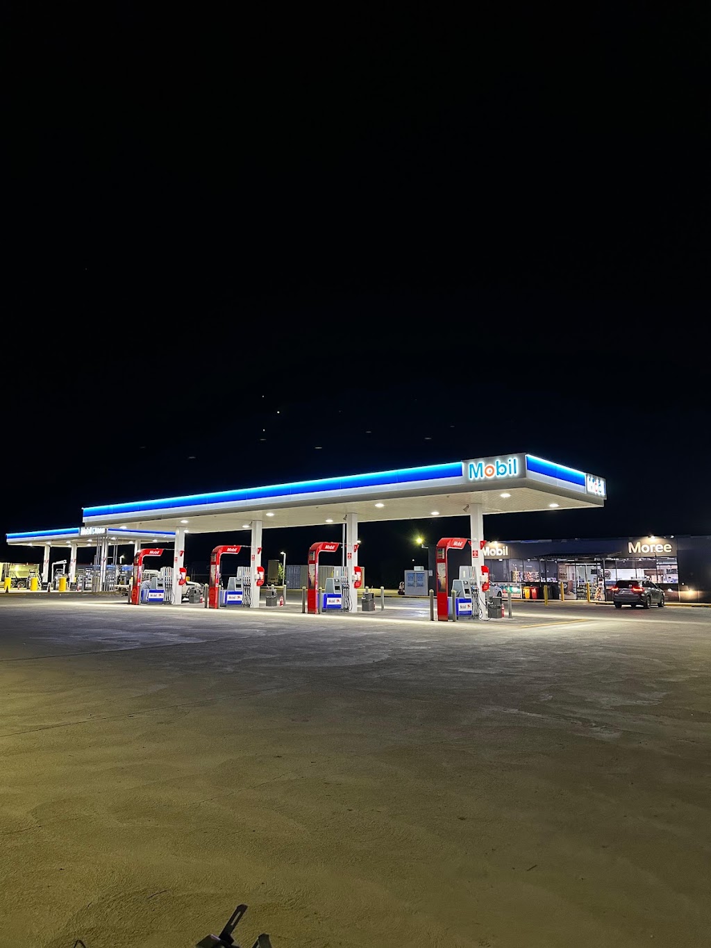 Mobil Moree | 3 Blueberry Rd, Moree NSW 2400, Australia | Phone: (02) 5743 2752