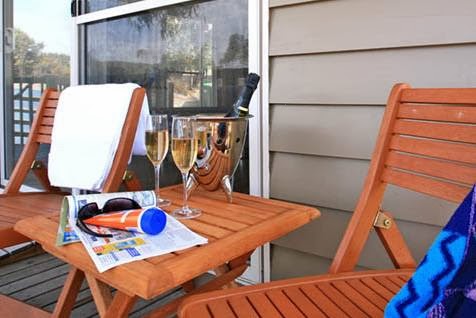 Anglesea Overboard Seaside Cottage | 39 ODonohue Rd, Anglesea VIC 3230, Australia | Phone: (03) 5289 7424