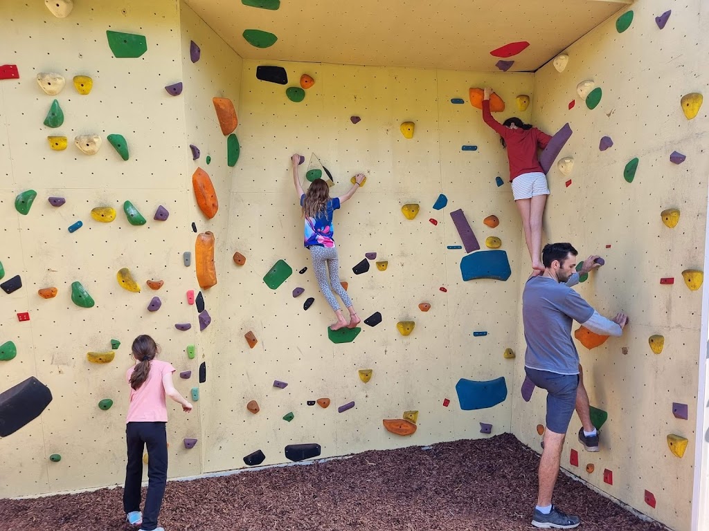 Chalked Climbing | 14 Argyle St, Maclean NSW 2463, Australia | Phone: 0423 665 811