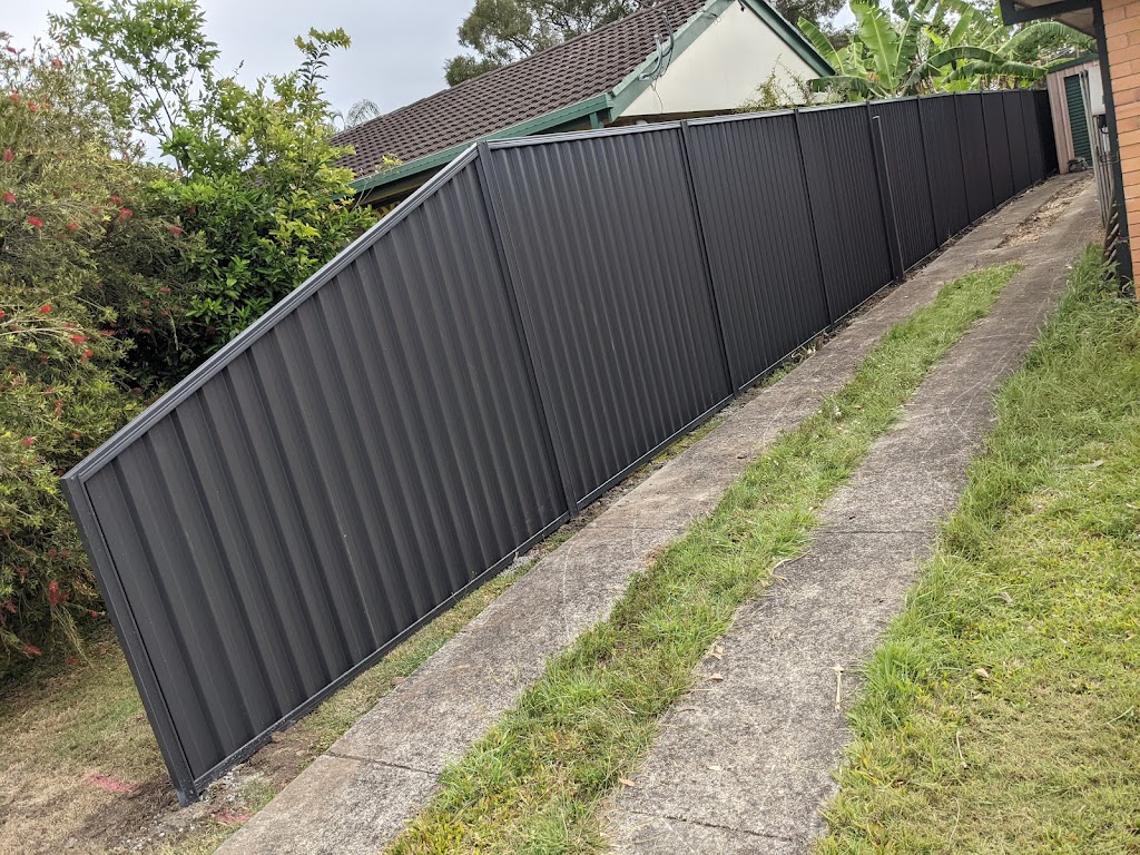 Russell Fencing and Gates | Algol St, Regents Park QLD 4118, Australia | Phone: 0435 467 227