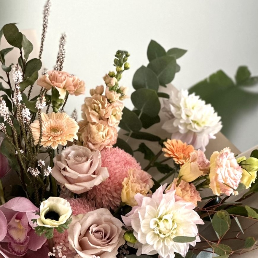 Isabella Floral Florist Epping Studio | Unit 1/12 Hillcrest Ave, Epping NSW 2121, Australia | Phone: 0402 848 063