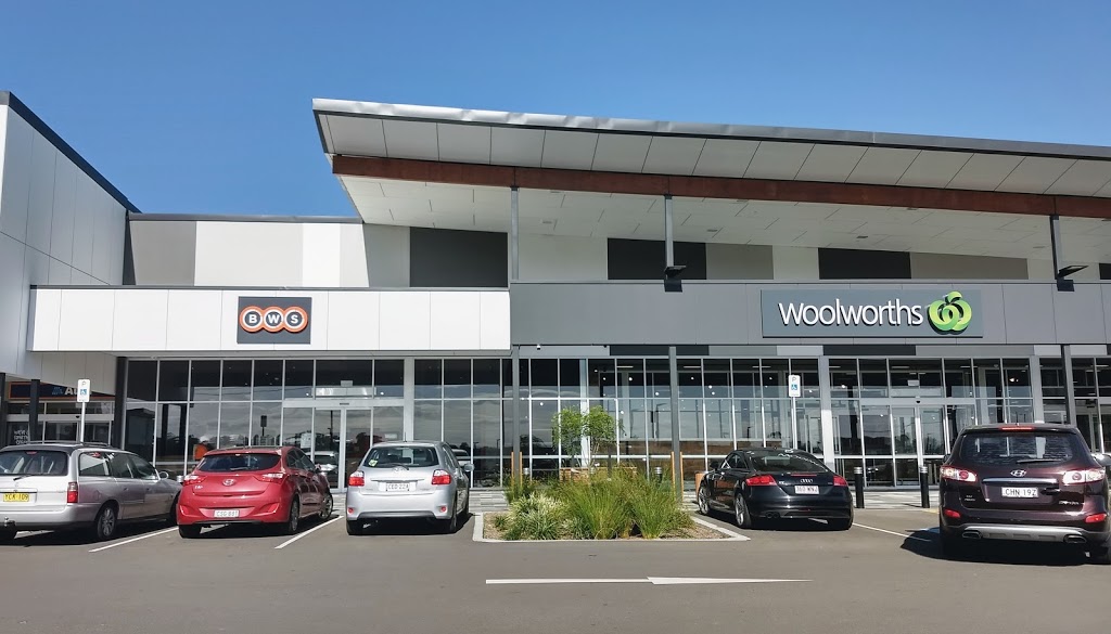 Woolworths Emerald Hills | supermarket | 5 Emerald Hills Blvd, Leppington NSW 2179, Australia | 0287853673 OR +61 2 8785 3673