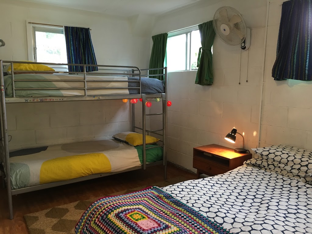 Lemon Tree Shack | lodging | 31 Malvern Rd, Lemon Tree Passage NSW 2319, Australia