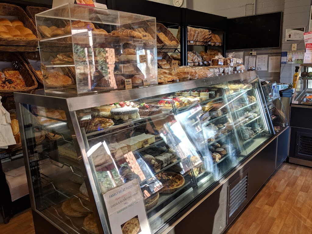 Gembrook Bakery | bakery | 2/83 Main St, Gembrook VIC 3783, Australia | 0359681144 OR +61 3 5968 1144