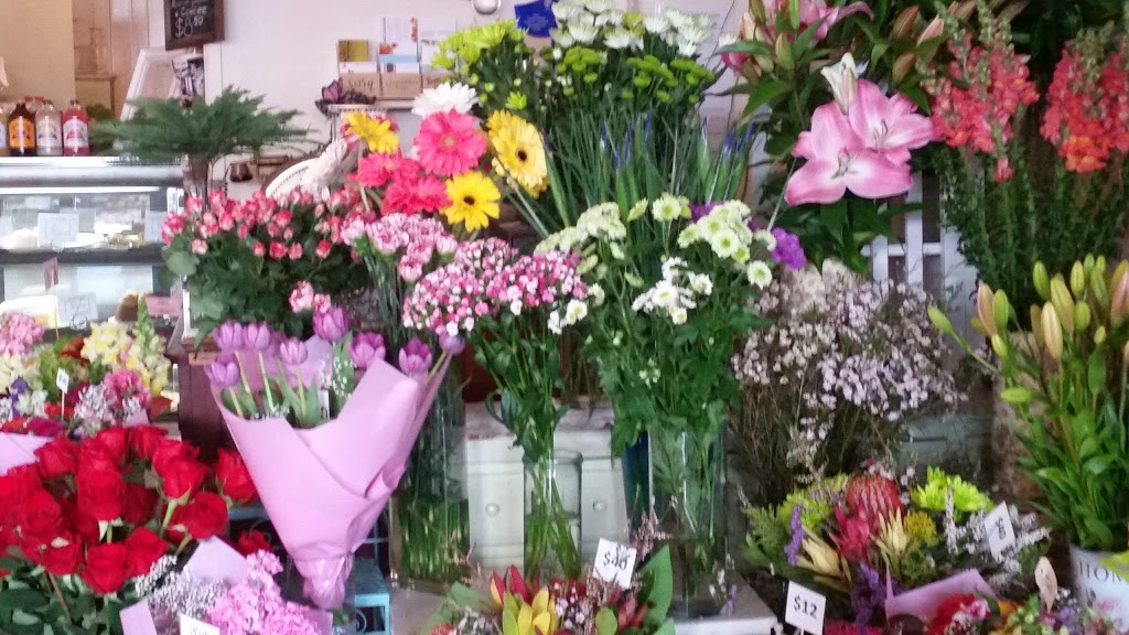 Laidley Florist | florist | 111 Patrick St, Laidley QLD 4341, Australia | 0754651755 OR +61 7 5465 1755
