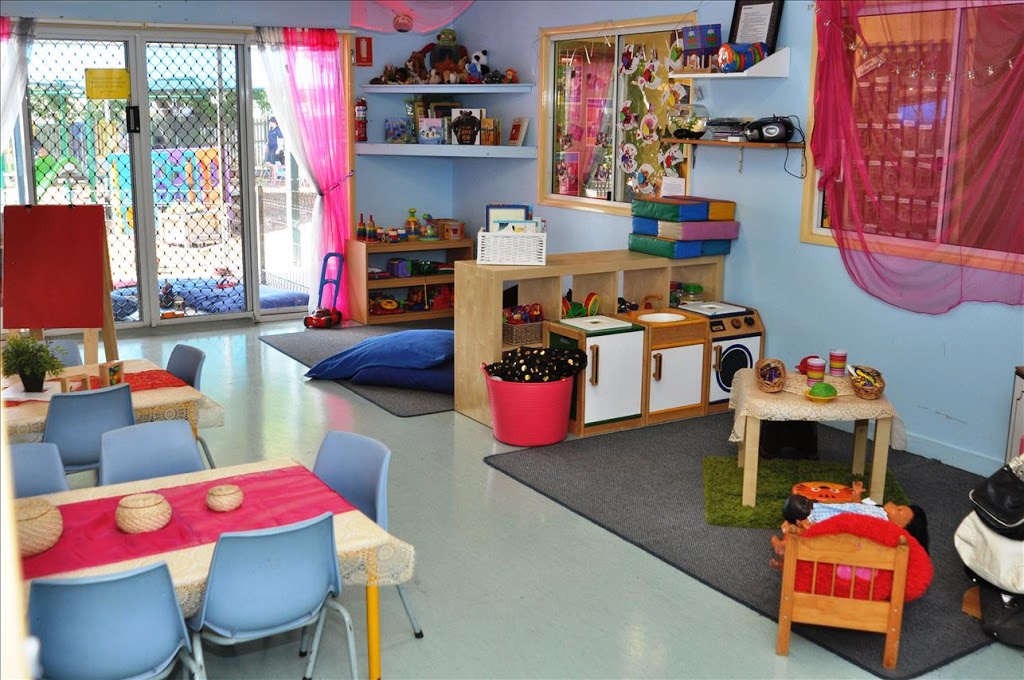 Community Kids Clinton Park Early Education Centre | 18 Ballantine St, Gladstone QLD 4680, Australia | Phone: 1800 411 604