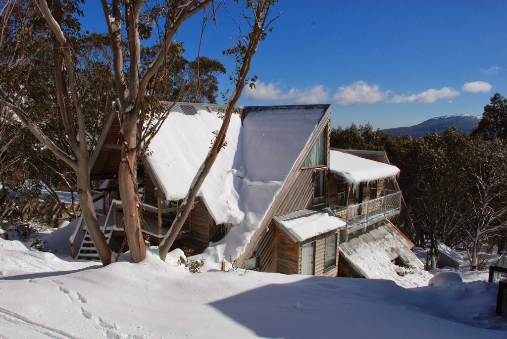 Chorki Lodge | lodging | 3 Snowgum Ln, Falls Creek VIC 3699, Australia | 0439001531 OR +61 439 001 531