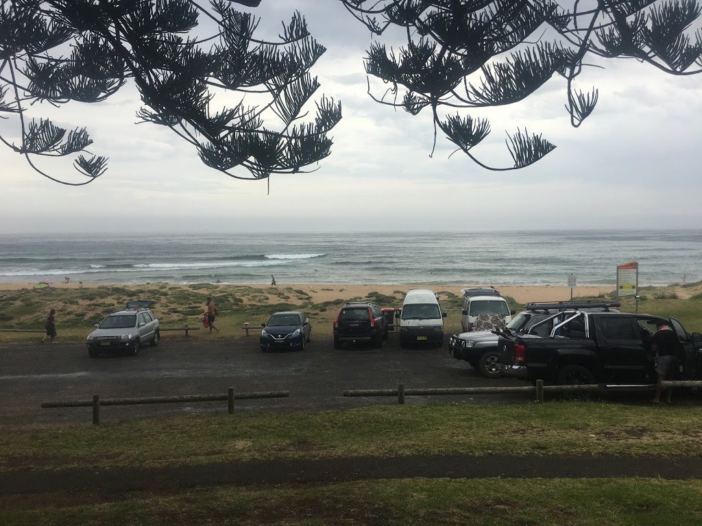 Sharkies Beach | park | Lawrence Hargrave Dr, Coledale NSW 2515, Australia