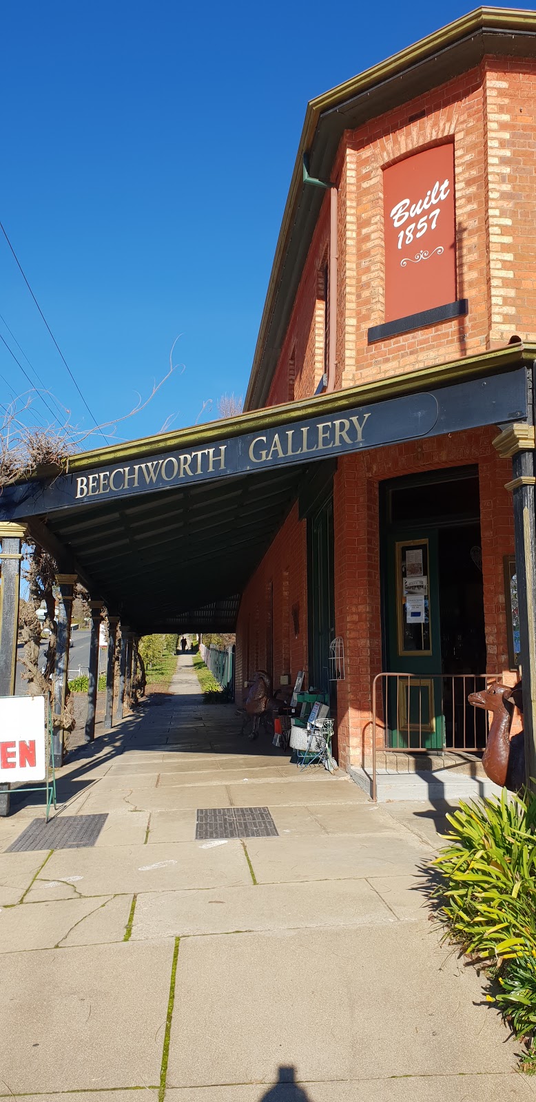 Beechworth Galleries | 8 Albert Rd, Beechworth VIC 3747, Australia | Phone: 0402 043 353